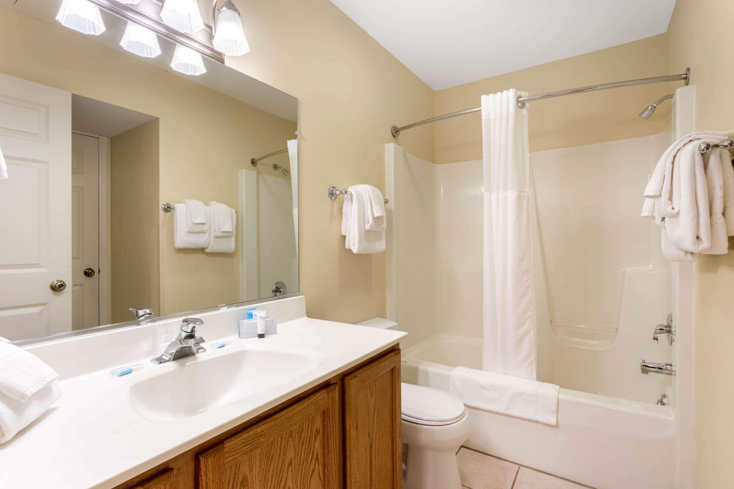 Tamarack Wisconsin Dells, A Ramada By Wyndham Hotel Lake Delton Buitenkant foto